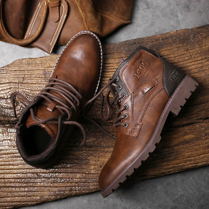 Heritage Classic Leather Boots